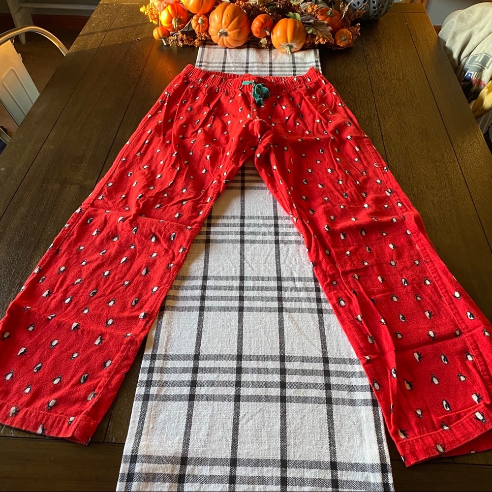 🎄Old Navy Penguin PJ pants